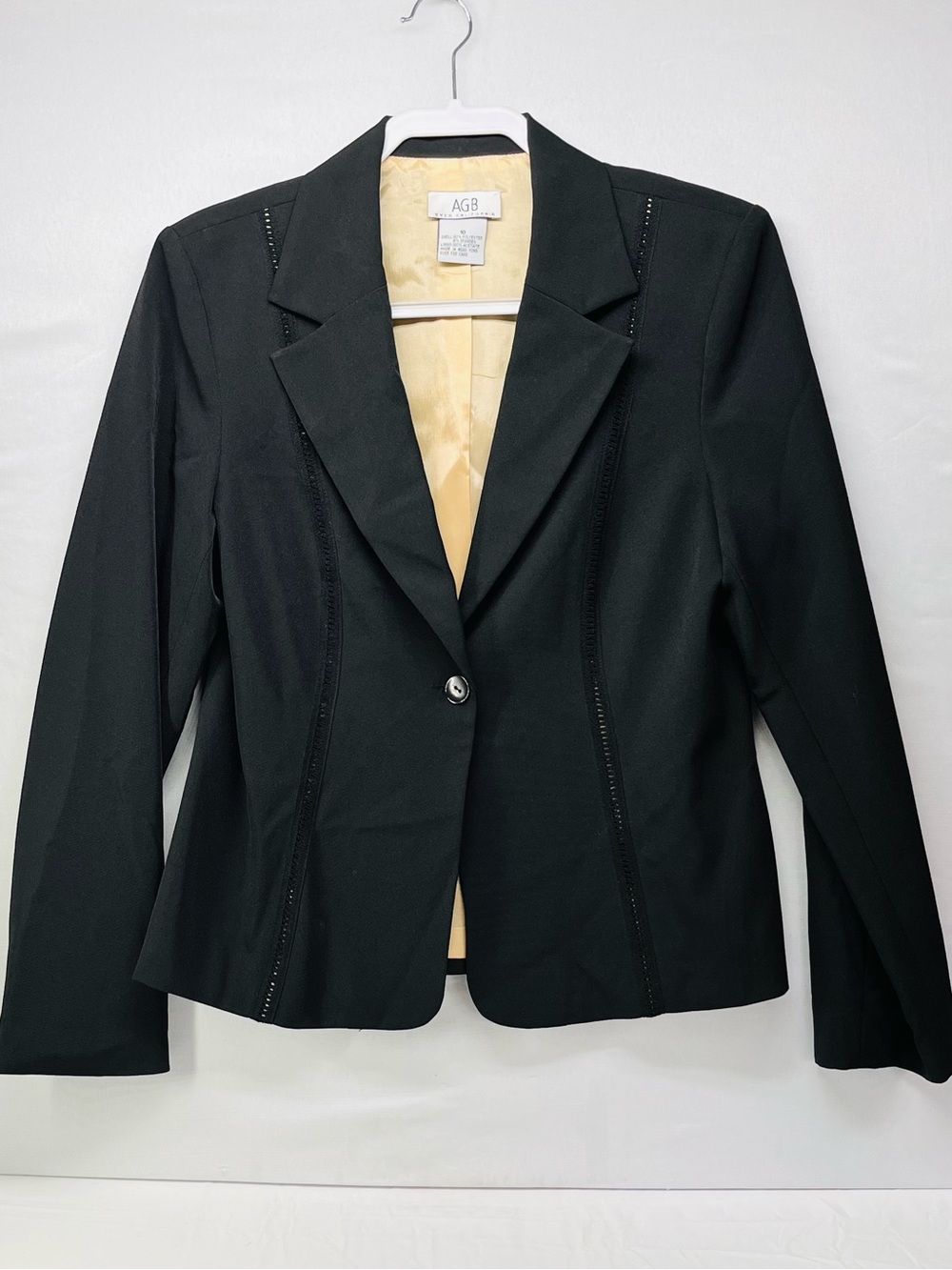 AGB Black Single-Button Tailored Women's Blazer with Pale Yellow Lining